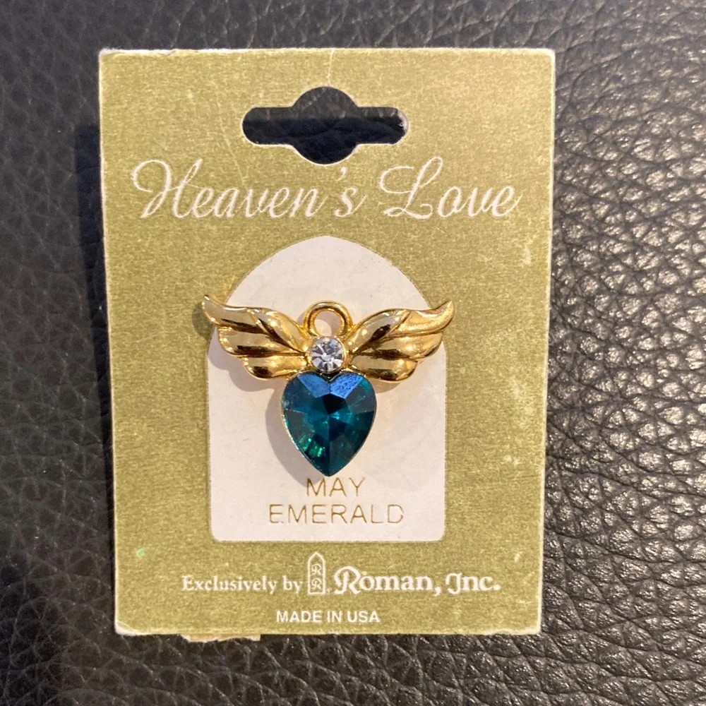 Emerald-Green Angel Wing Pin